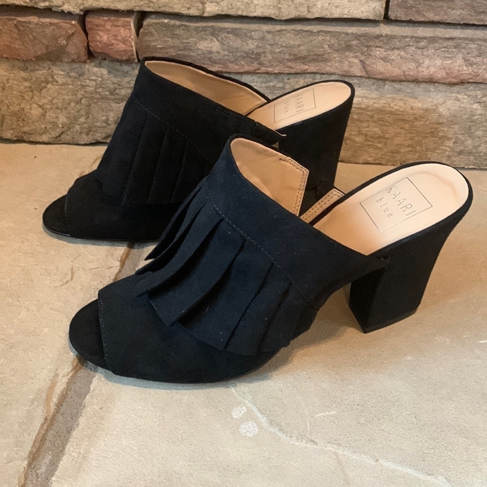 KAARI blue 8.5 suede look peep toe heels